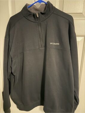 Columbia Men’s Black Quarter-Zip Fleece Pullover
